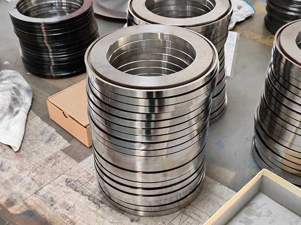 वुल्फ़्स्टन कार्बाइड स्लिटिंग मशीन चाकू औद्योगिक परिपत्र ब्लेड कारपोरेट संयंत्रों के लिए कार्डबोर्ड काटने के लिए 2